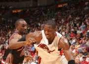 英雄联盟总决赛2025-篮球球员突破自我，表现堪称完美