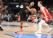 英雄联盟总决赛门票-骑士主场击溃勇士，全队神勇发挥