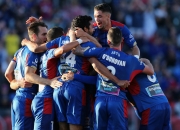 英雄联盟总决赛门票-纽卡斯尔联客场不敌埃弗顿，遭遇失利