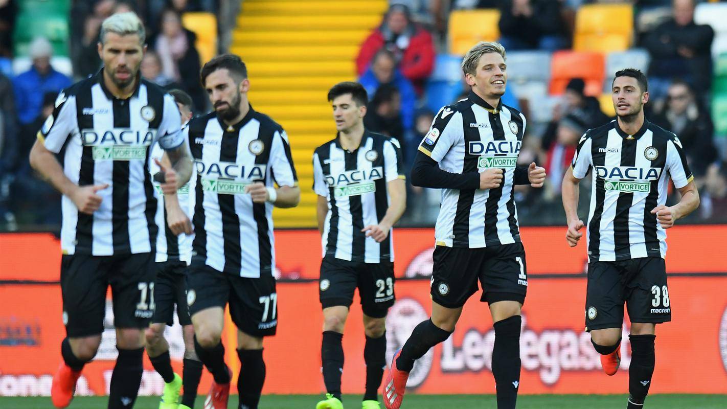 帕尔马主场豪取三分意甲局面紧张加剧的简单介绍