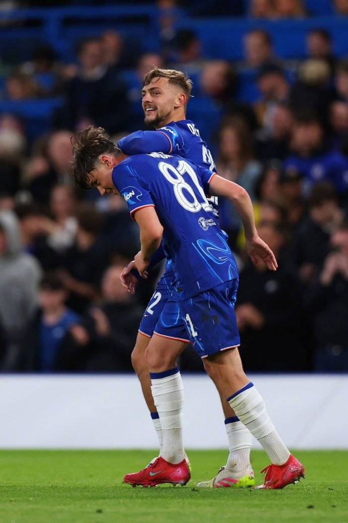 切尔西险胜挤进欧冠四强杀进半决赛