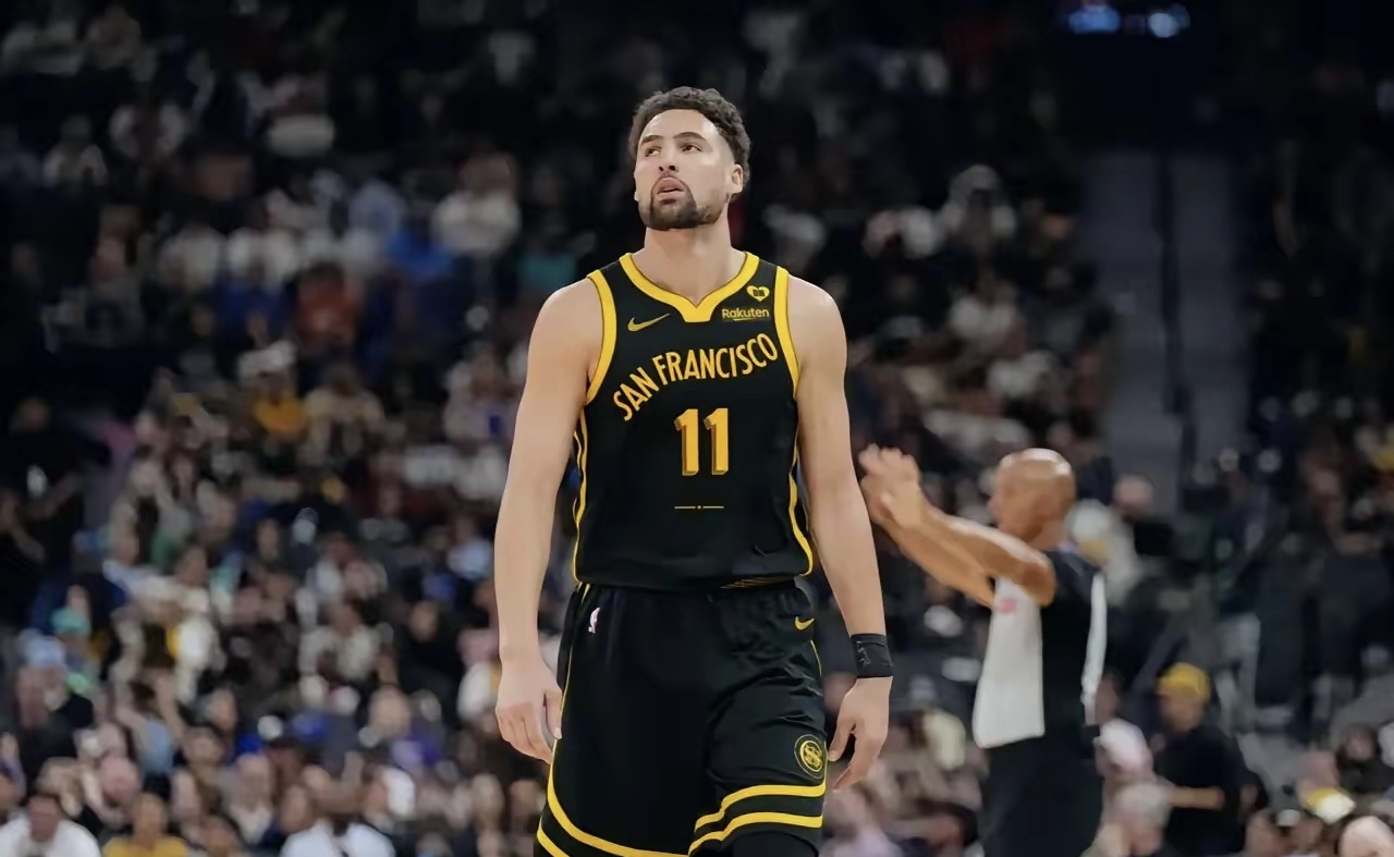 BRO血洗金州勇士，克莱·汤普森单局斩获MVP激烈交锋季后赛，锁定晋级资格的简单介绍