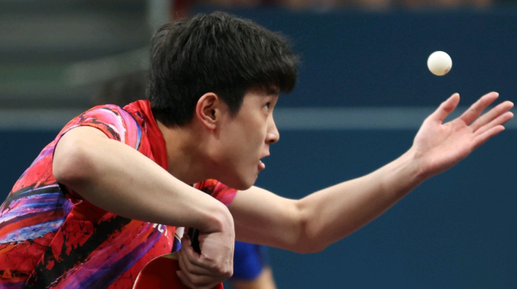 法国队险胜瑞典队，张本智和扛起全队