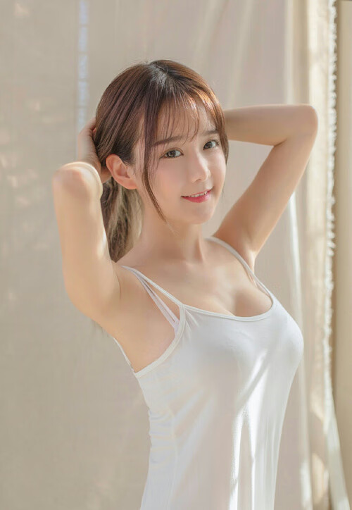 跨时空对决！比利亚雷亚尔力克伊拉克国家队，莱万戴帽扮演关键先生