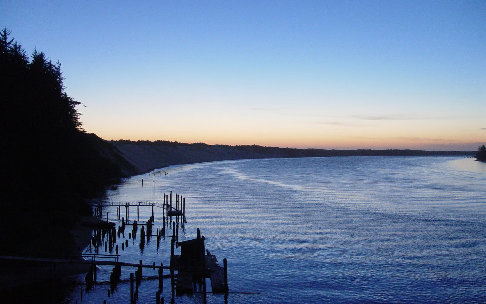 底特律的奇迹，无名英雄武切维奇压哨三分终结快船七连胜