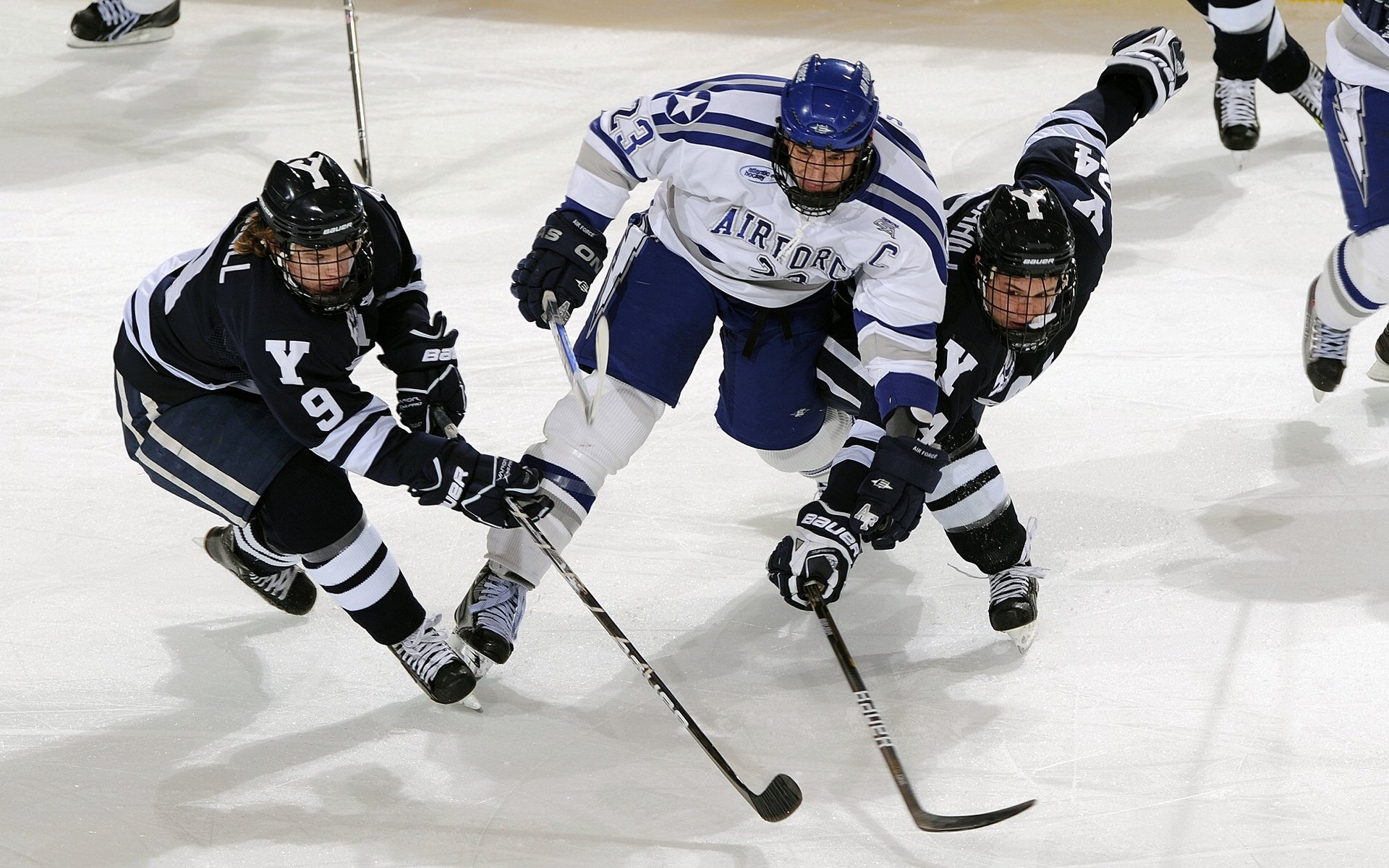 蝴蝶效应,阿拉巴的一次爆发如何撕开整场比赛