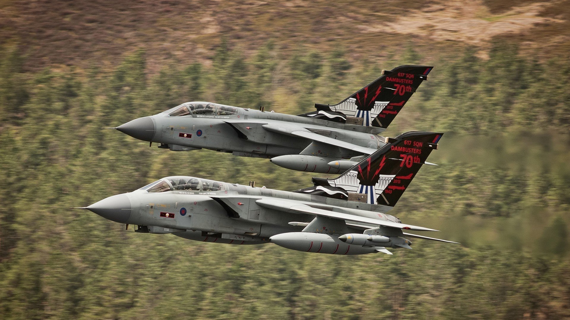 格纳布里爆发vs哥伦比亚铁壁，当孤独英雄撞上精密战争机器