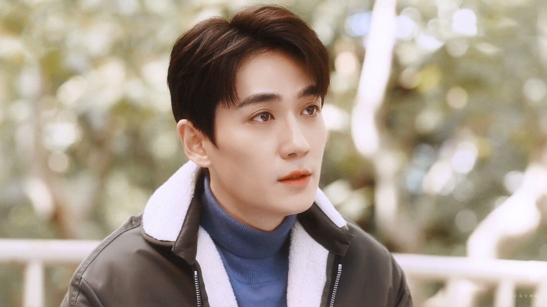 双重悬念，当维斯塔潘在阿布扎比绝地反超时，索斯盖特的英格兰与阿尔特塔的阿森纳正跨越各自的命门