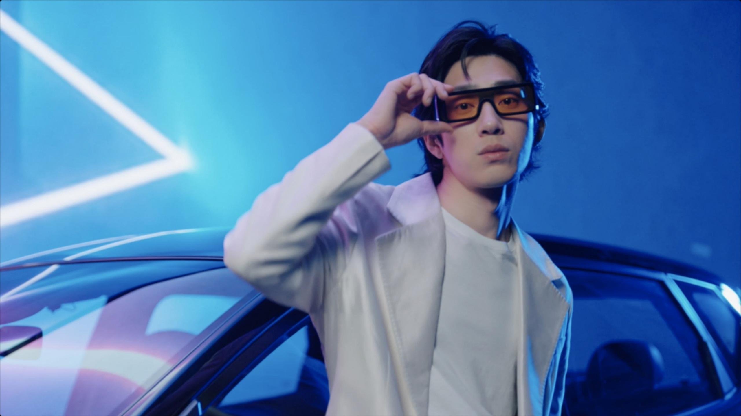 东西方同映绝杀之光，足球的终极魅力跨越时空