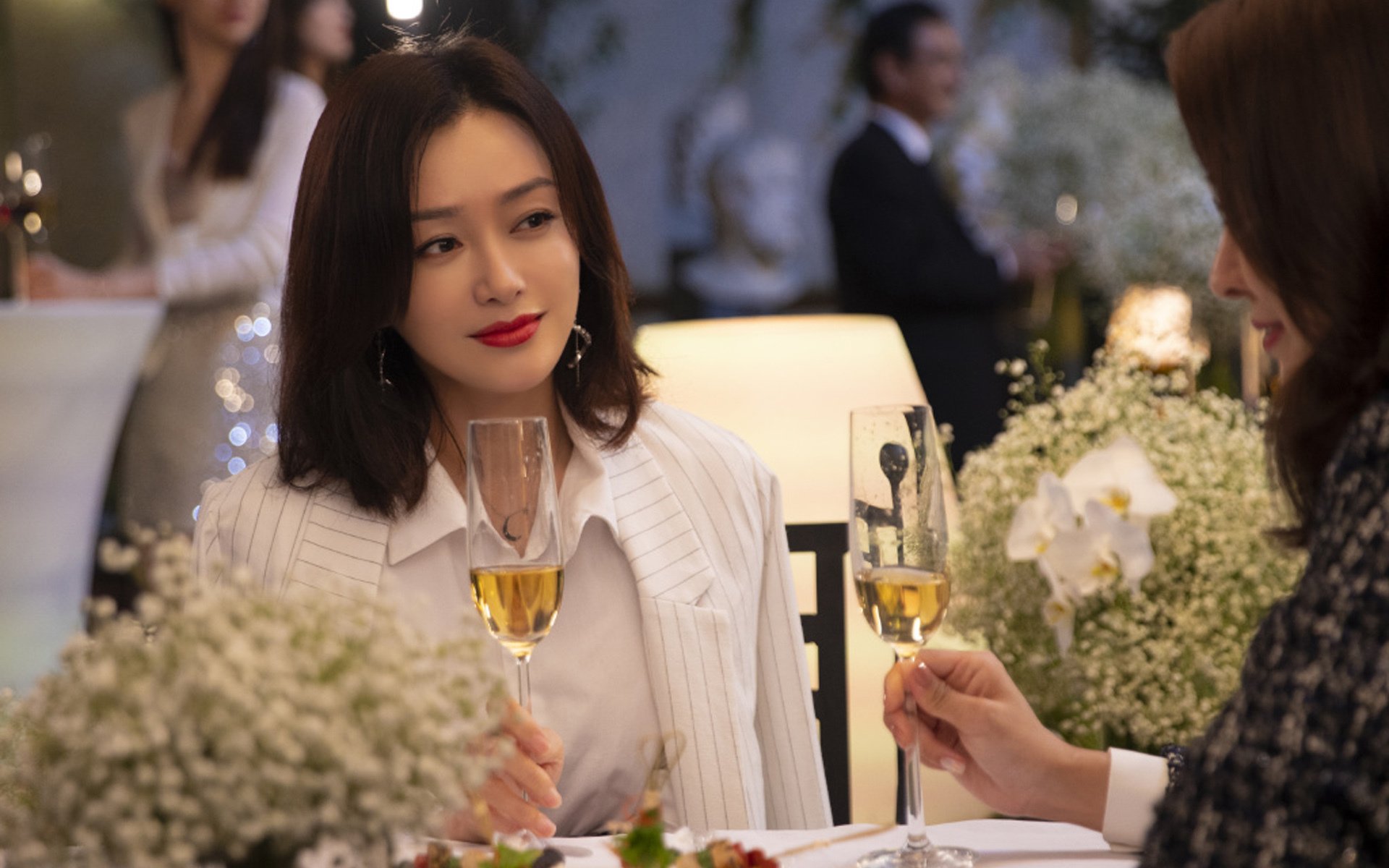 另一种帽子戏法，当凯恩戴上波斯头巾—记一场虚构友谊赛中的足球无国界时刻