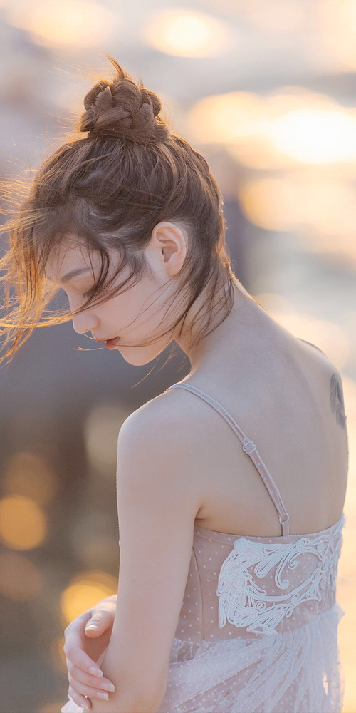 星图交汇夜,当英格拉姆的星群照亮北岸花园